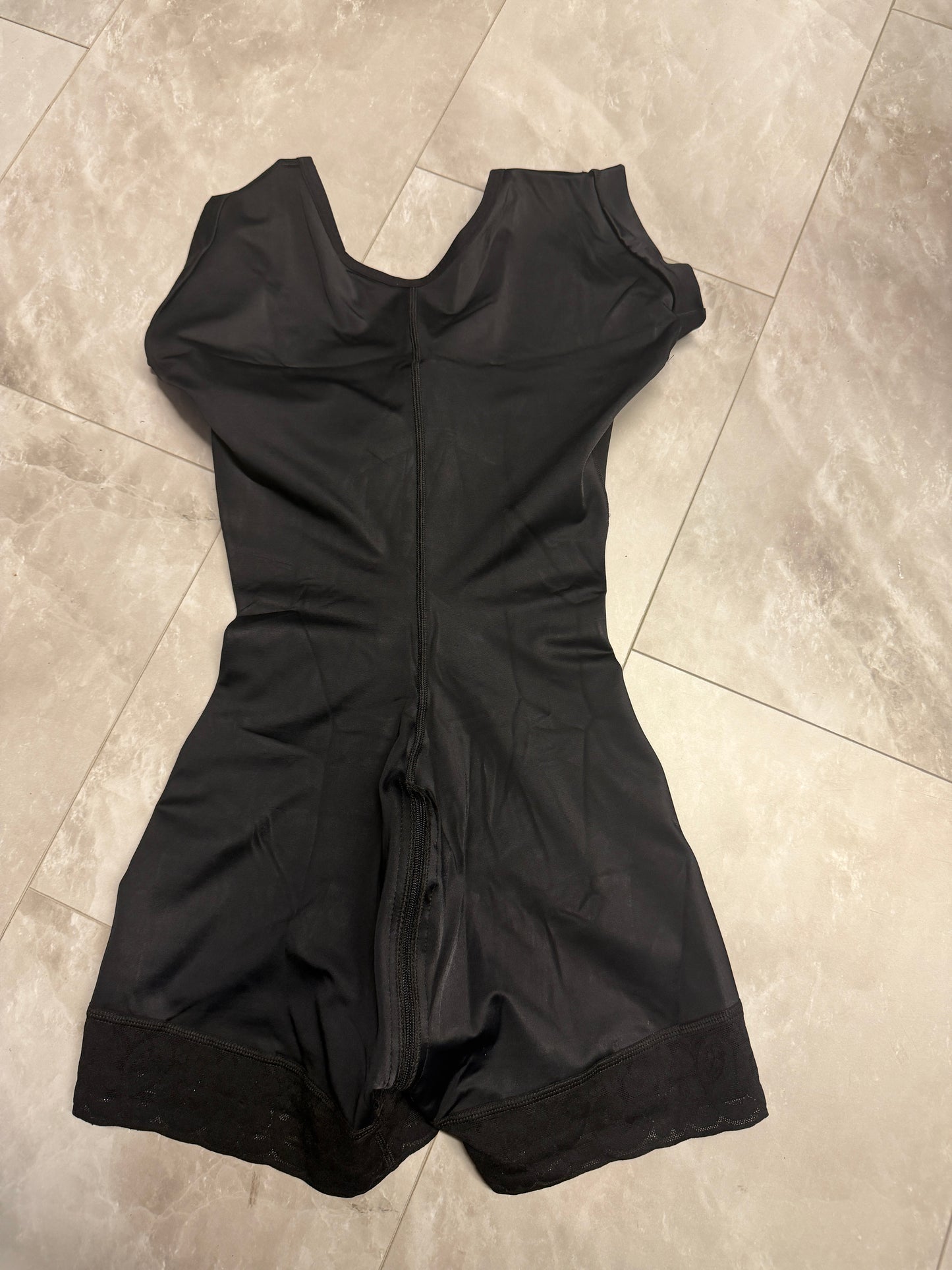Faja Alexa Zipper